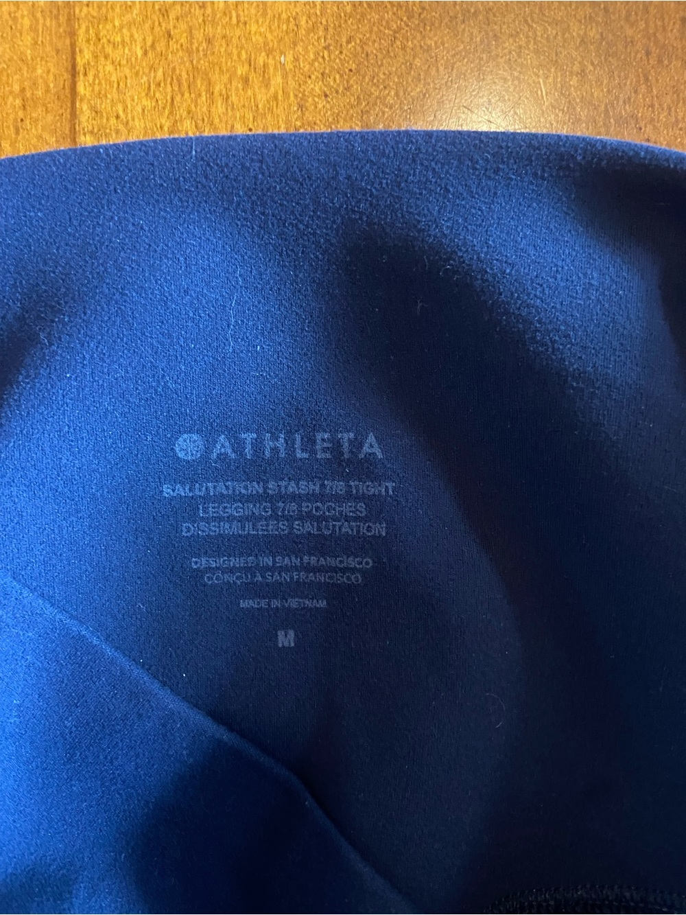 Athleta Salutation 7/8 stash tights size medium - Picture 5 of 9